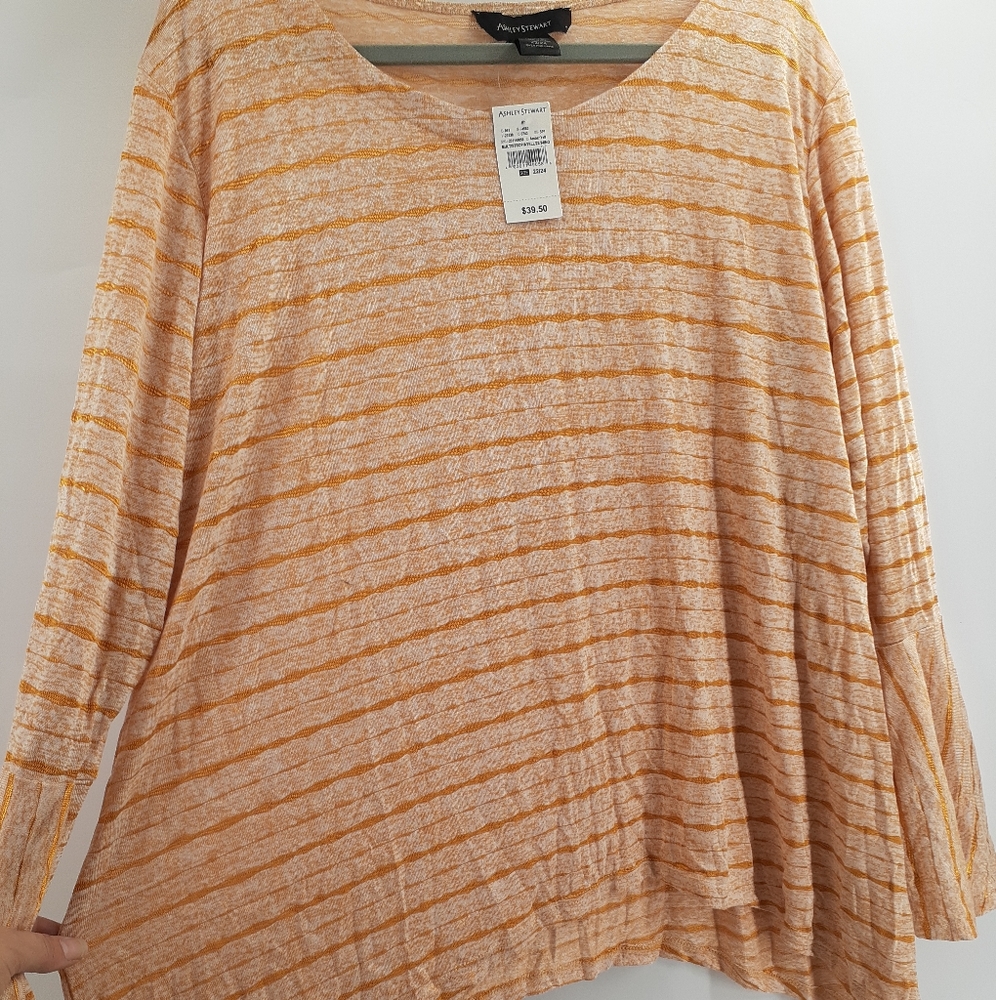 Ashley Stewart Flared long sleeve top NWT SZ 22/24